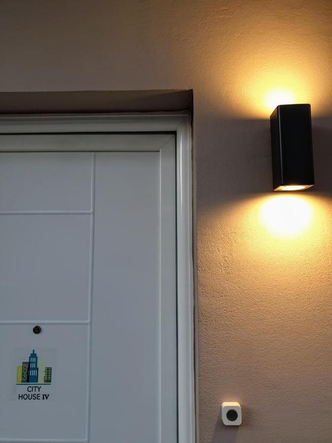 City House Loft Apartment Каламата Екстериор снимка